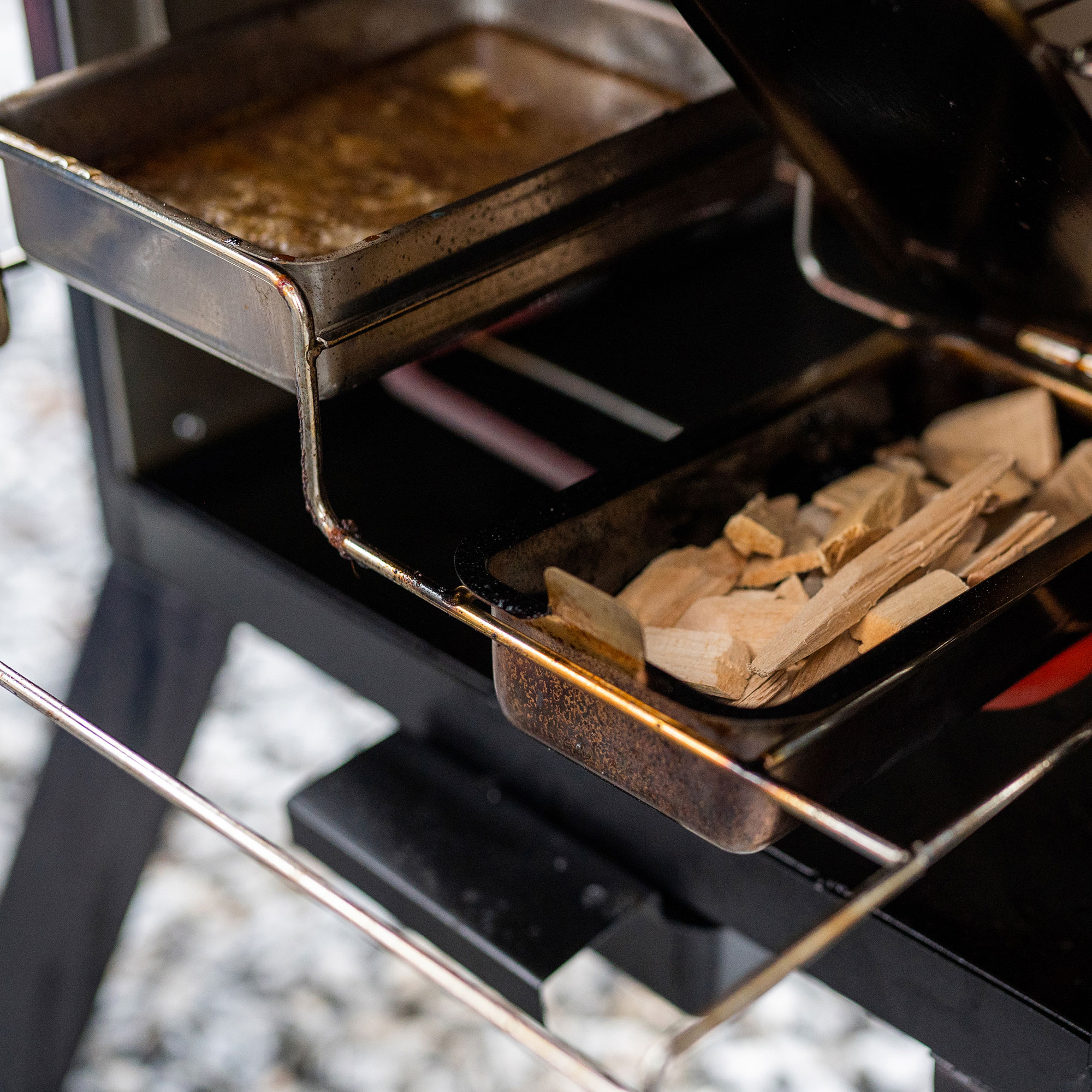 Masterbuilt® MDS 230S Dual Fuel Smoker (MB20051520) - Masterbuilt