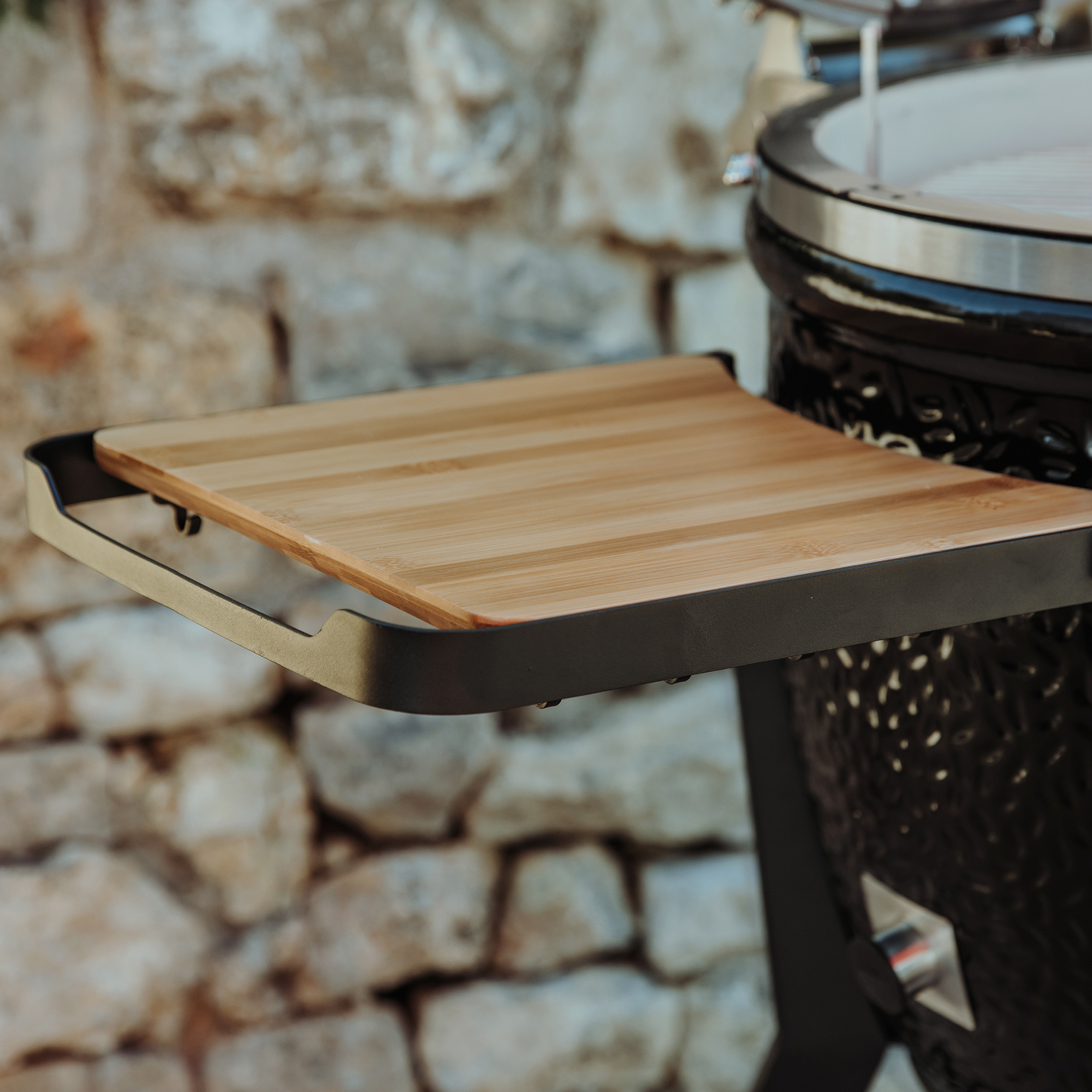 Monolith® TWO.55 Schwarz - mit Gestell (121000.55.SET) - Monolith