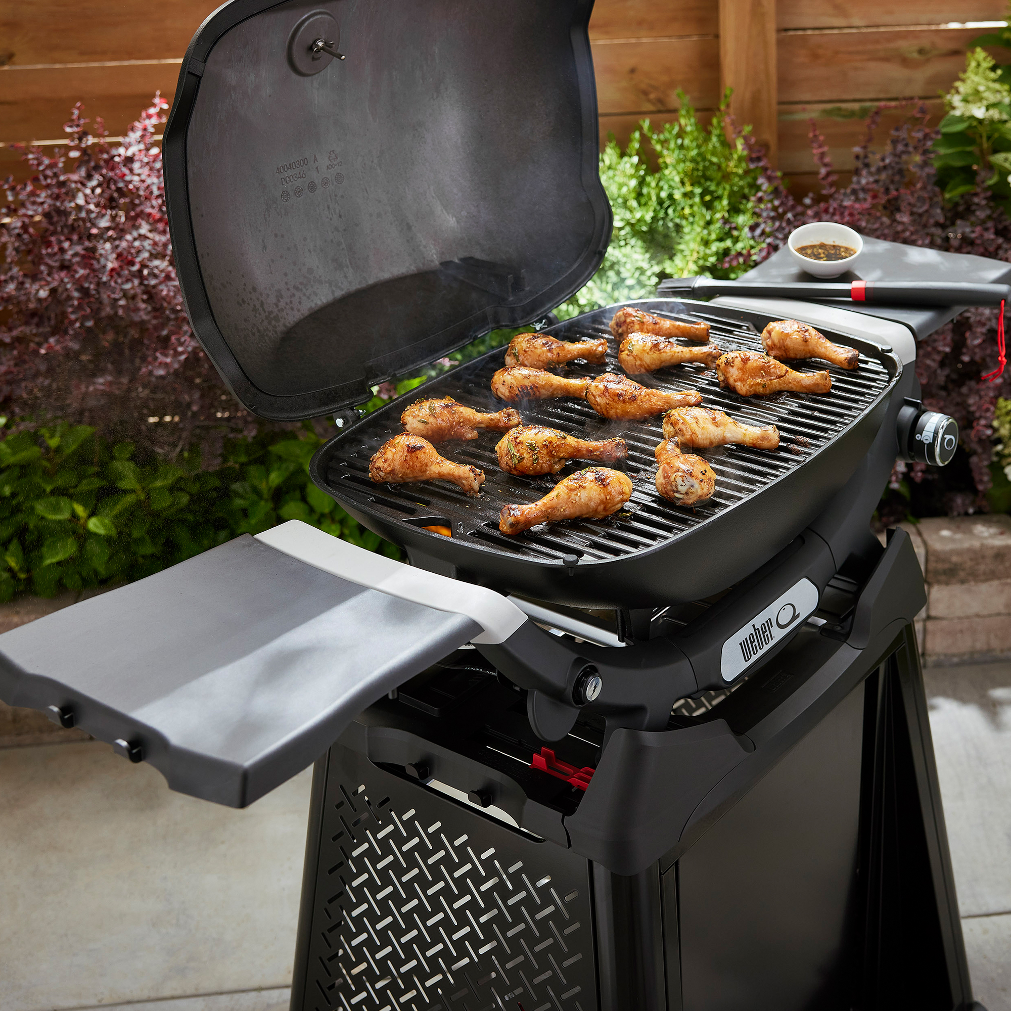 Weber® Q2200N Gasgrill mit Rollwagen (1501112) - Weber