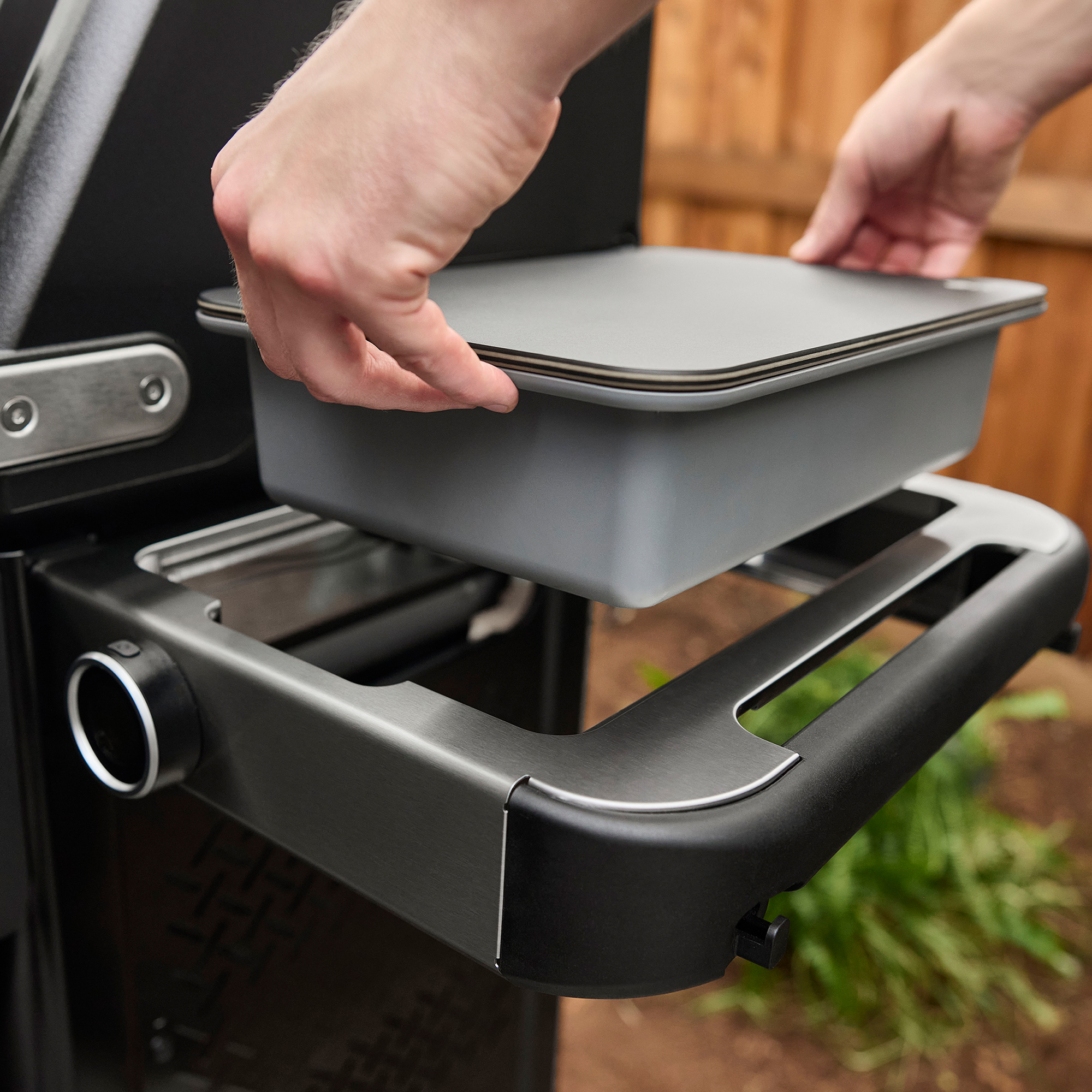 Weber® Works Box und Schneidebrett (3400131) - Weber