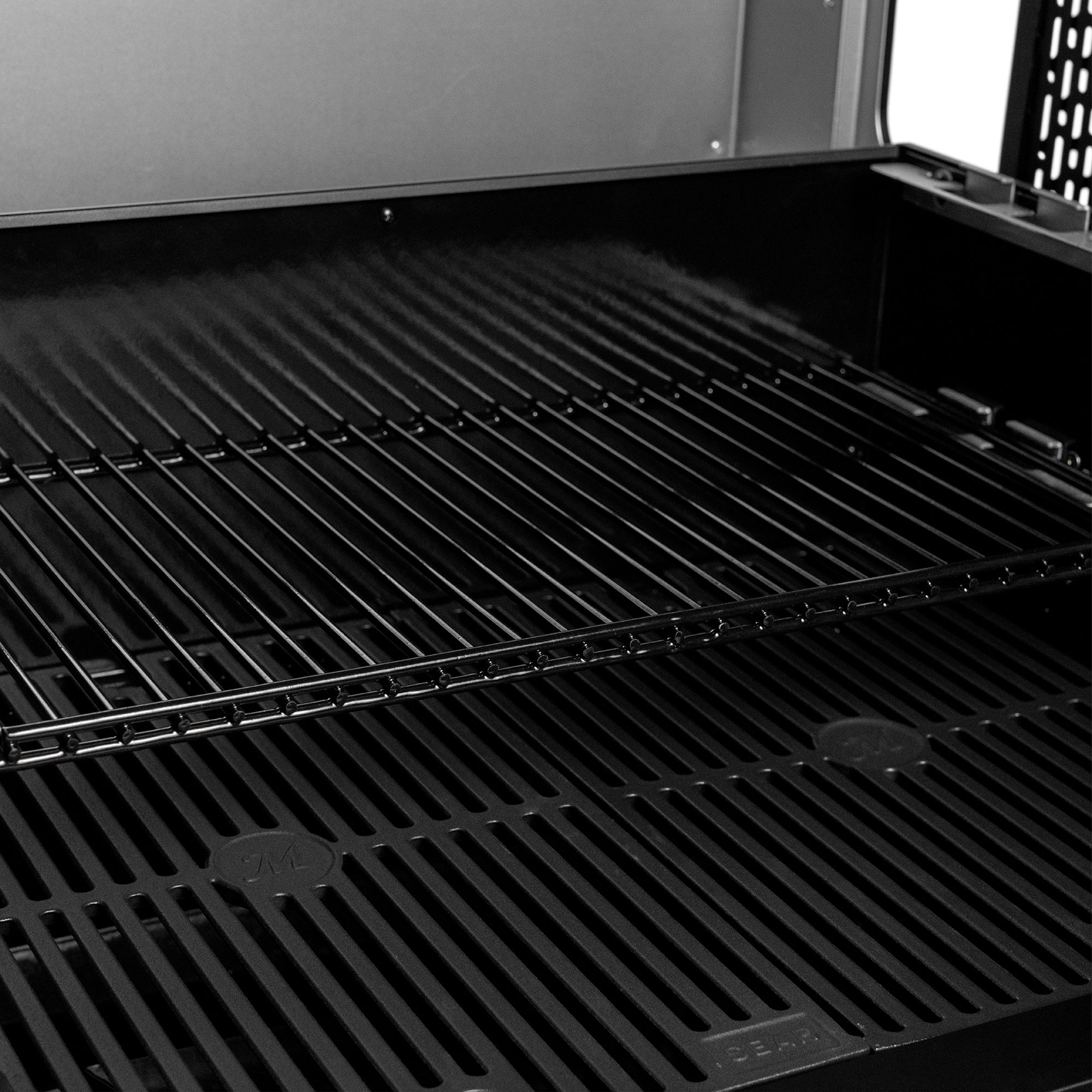 Masterbuilt® Gravity Series™ 600 Holzkohlegrill und Smoker (MB20041423) - Masterbuilt